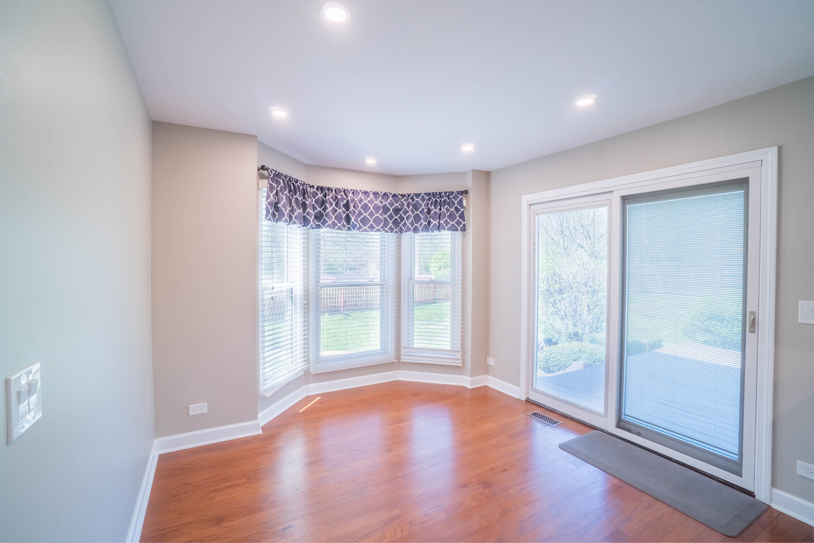 Schaumburg, IL 60173