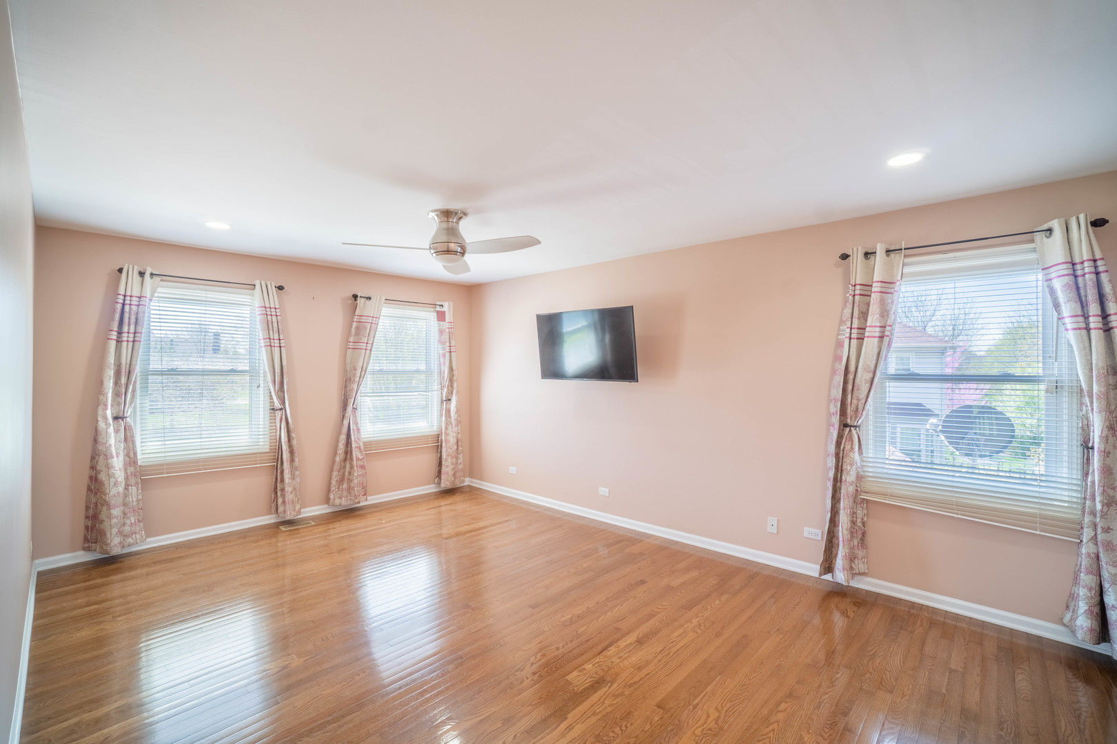 Schaumburg, IL 60173