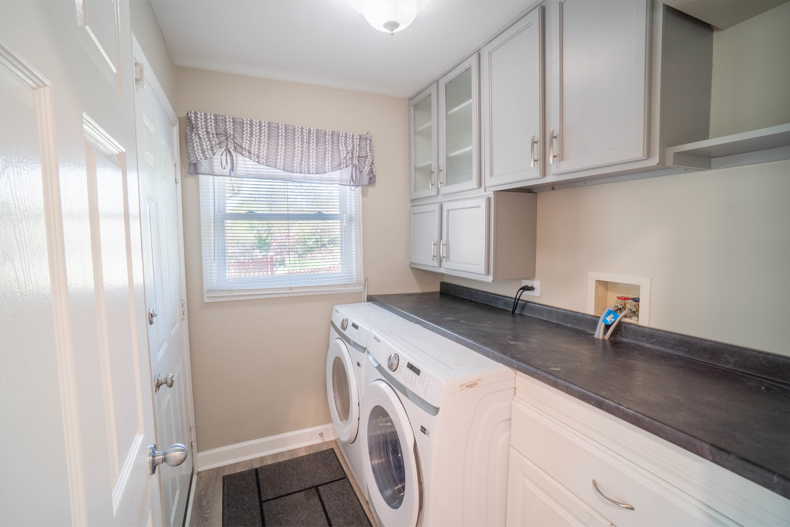 Schaumburg, IL 60173