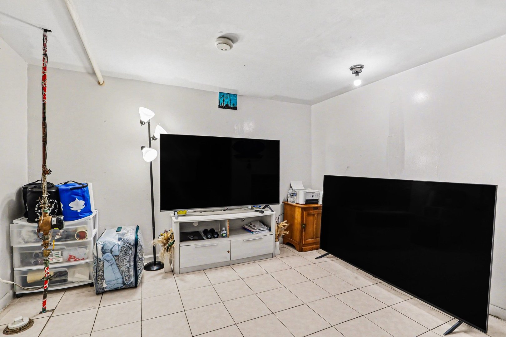 1S217 Stratford Lane, Villa Park, IL 60181