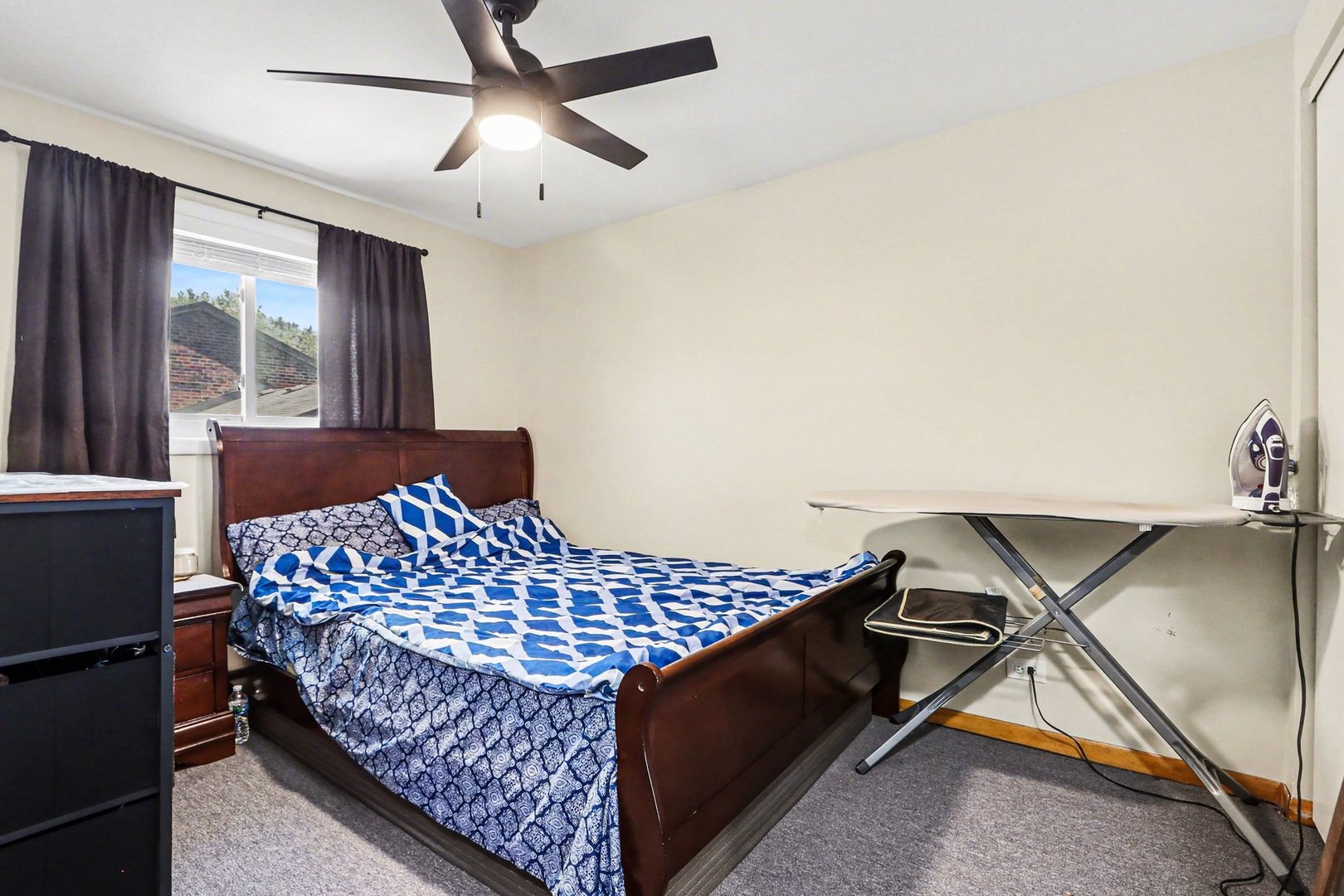 1S217 Stratford Lane, Villa Park, IL 60181