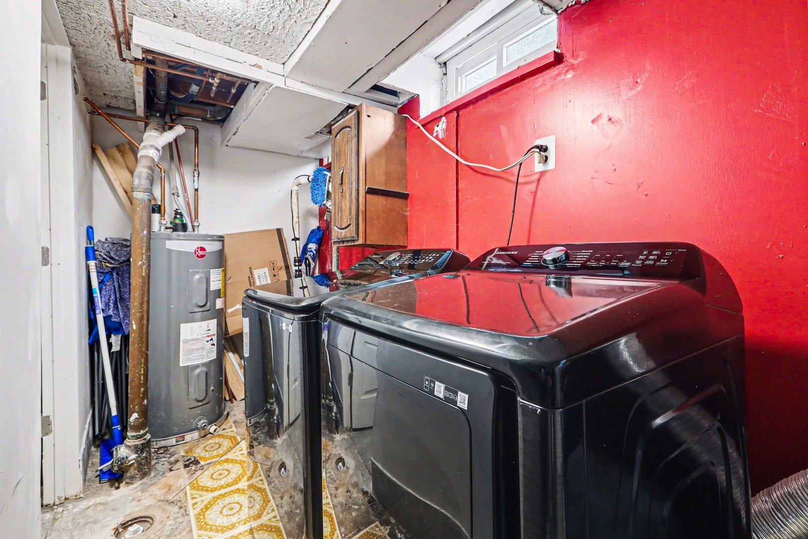 1S217 Stratford Lane, Villa Park, IL 60181