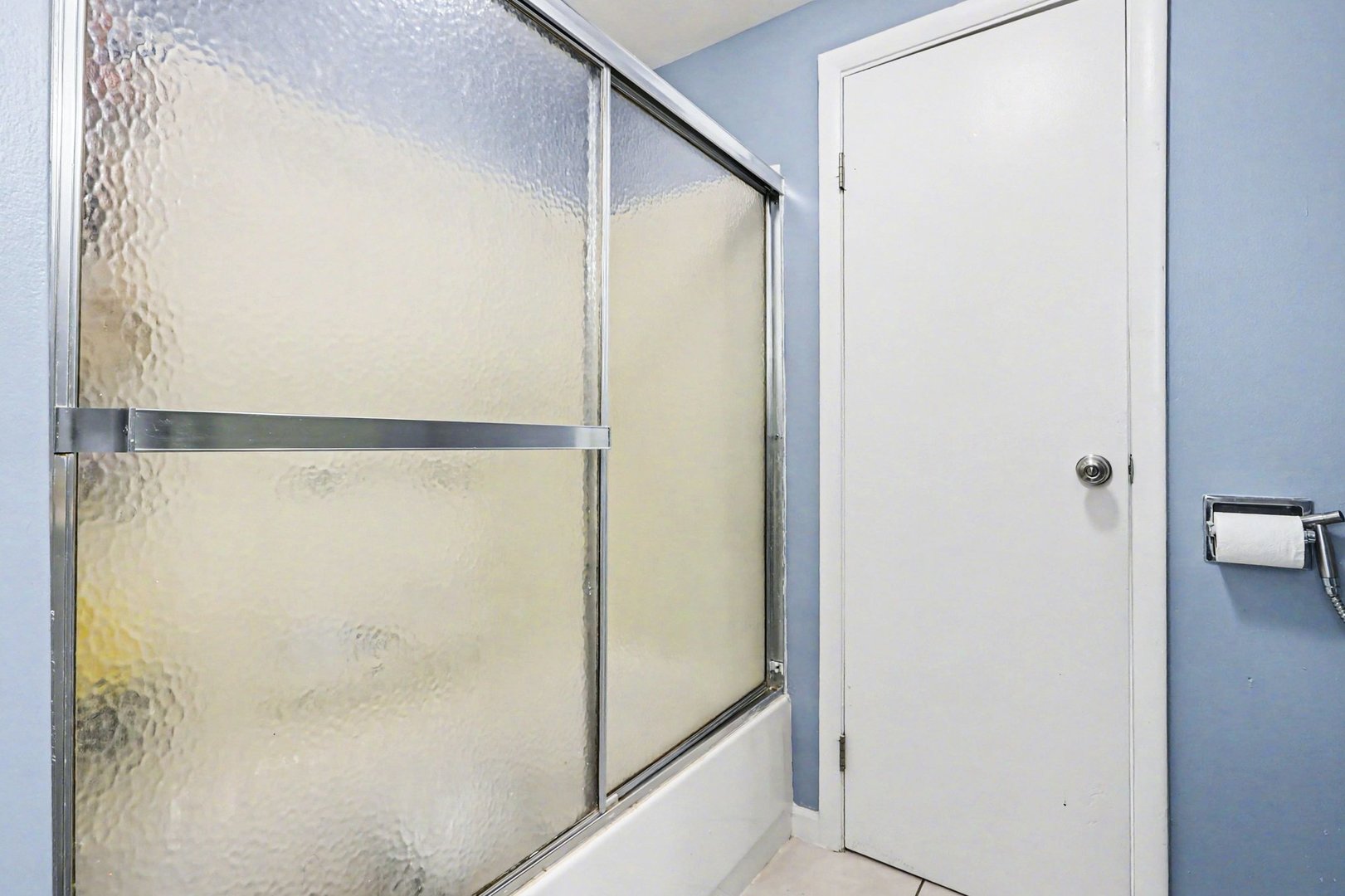 1S217 Stratford Lane, Villa Park, IL 60181