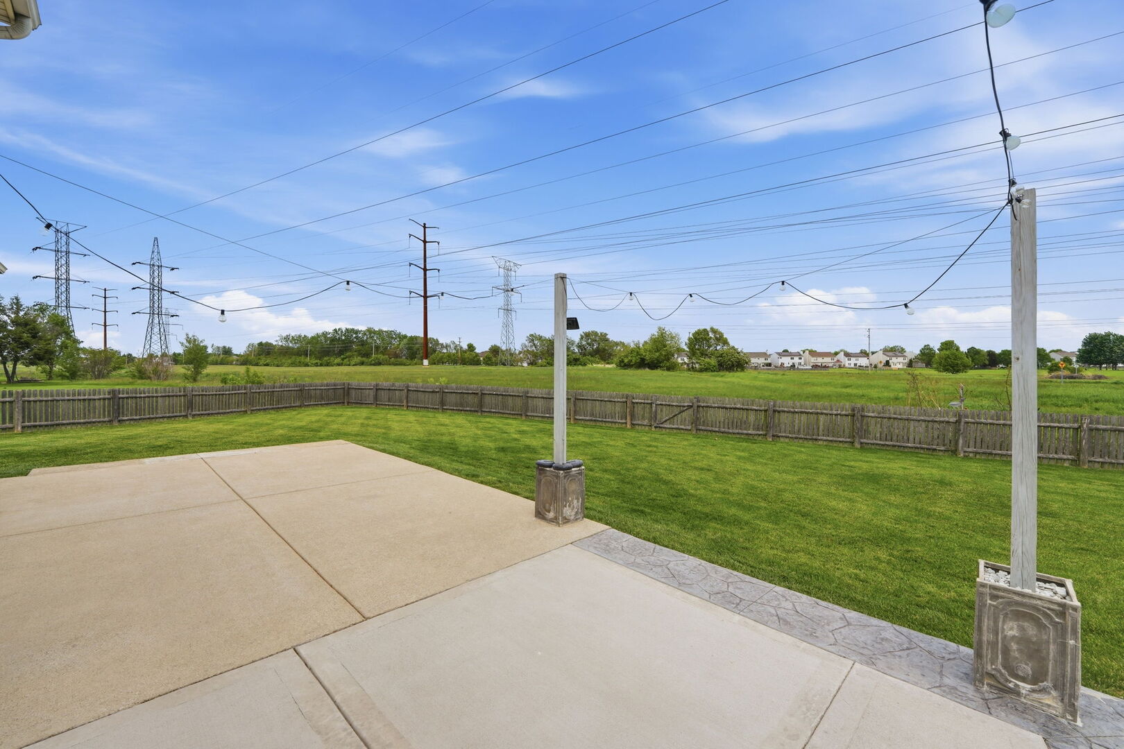 195 Briarcliff Court, Romeoville, IL 60446