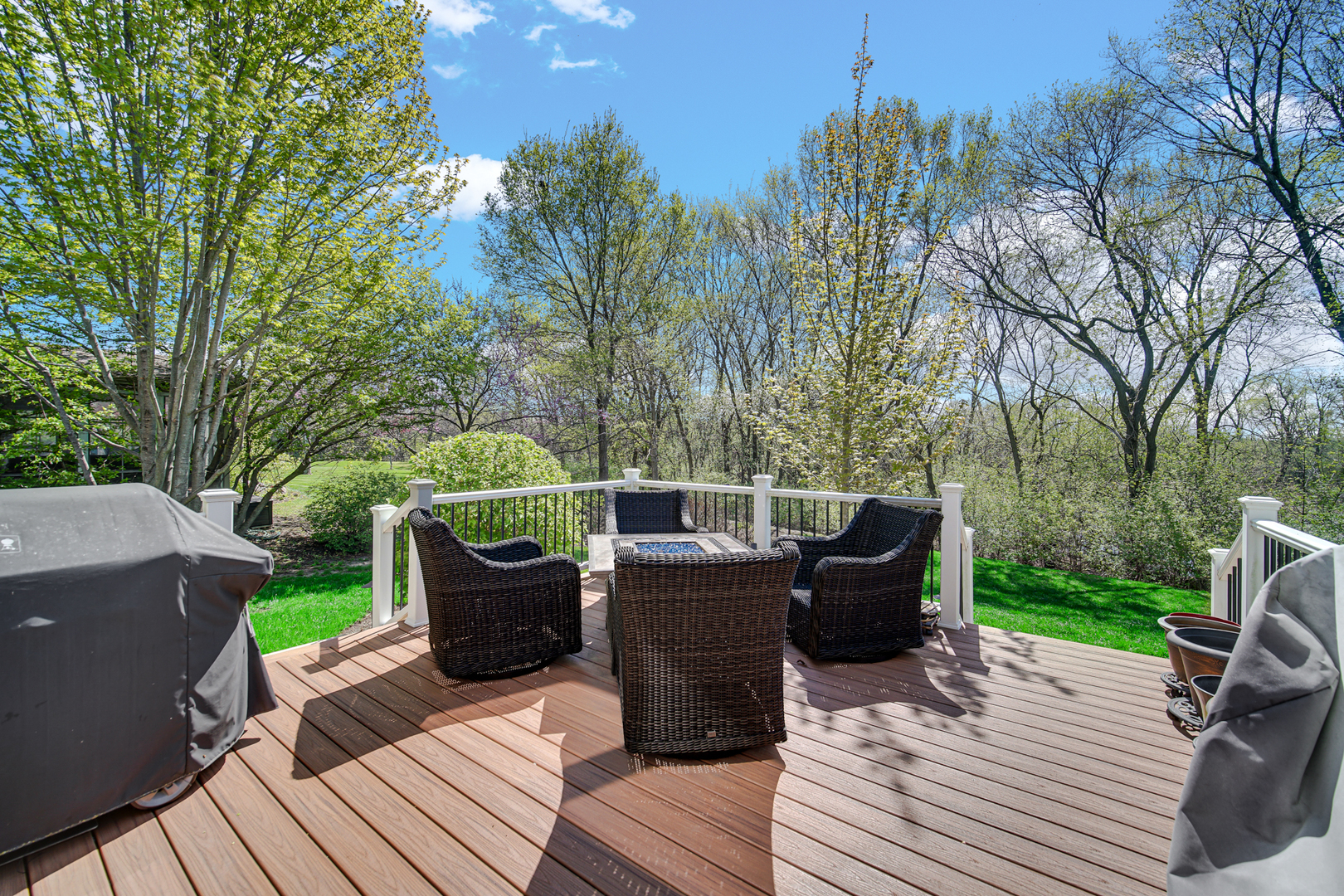 1139 Magnolia Road, Mundelein, IL 60060