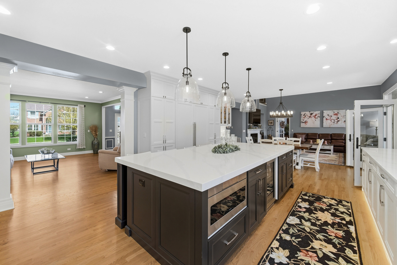 1139 Magnolia Road, Mundelein, IL 60060