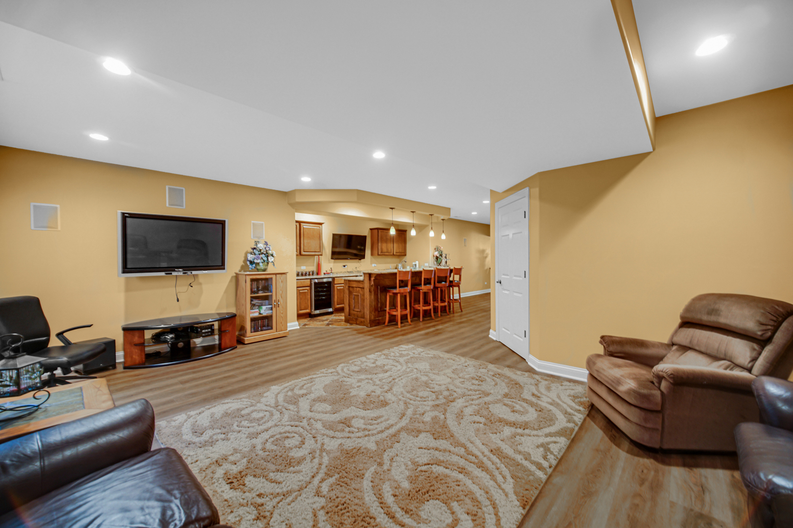 1139 Magnolia Road, Mundelein, IL 60060