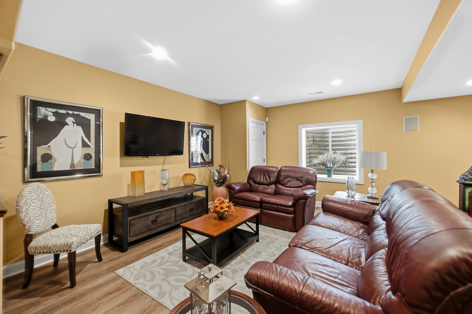 1139 Magnolia Road, Mundelein, IL 60060