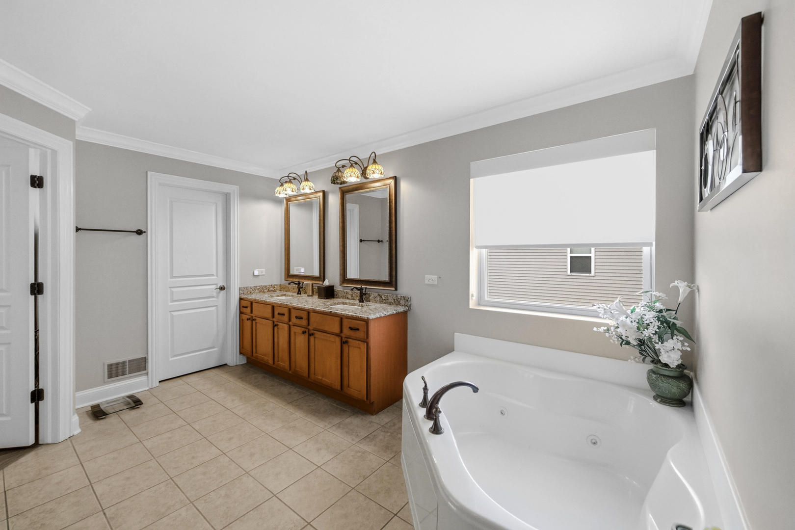 1139 Magnolia Road, Mundelein, IL 60060