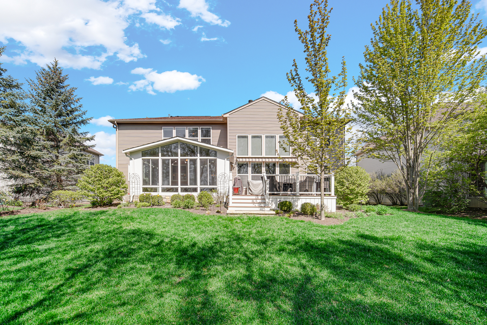 1139 Magnolia Road, Mundelein, IL 60060