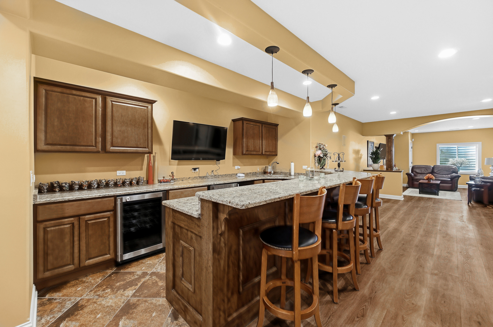 1139 Magnolia Road, Mundelein, IL 60060