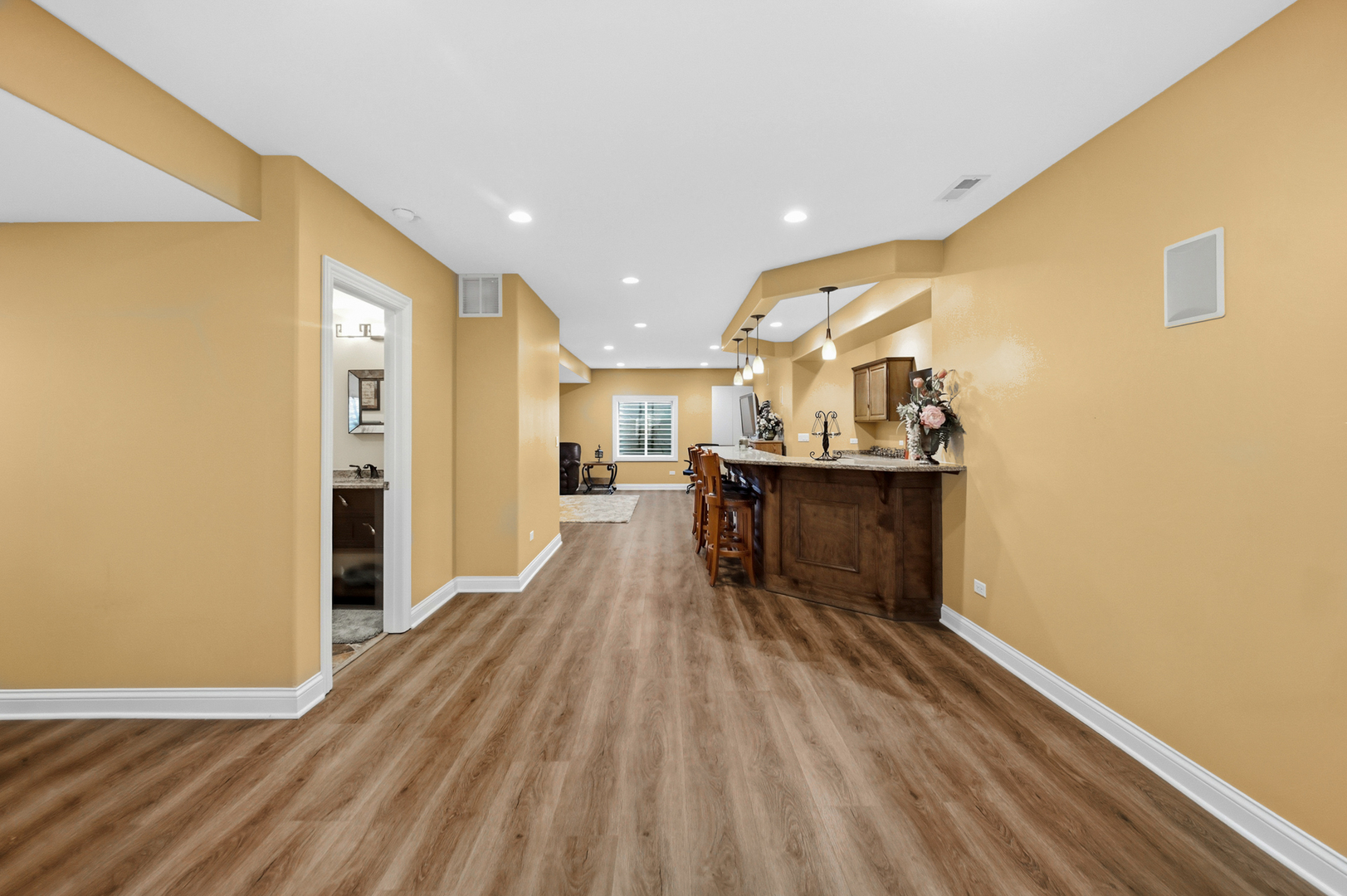 1139 Magnolia Road, Mundelein, IL 60060