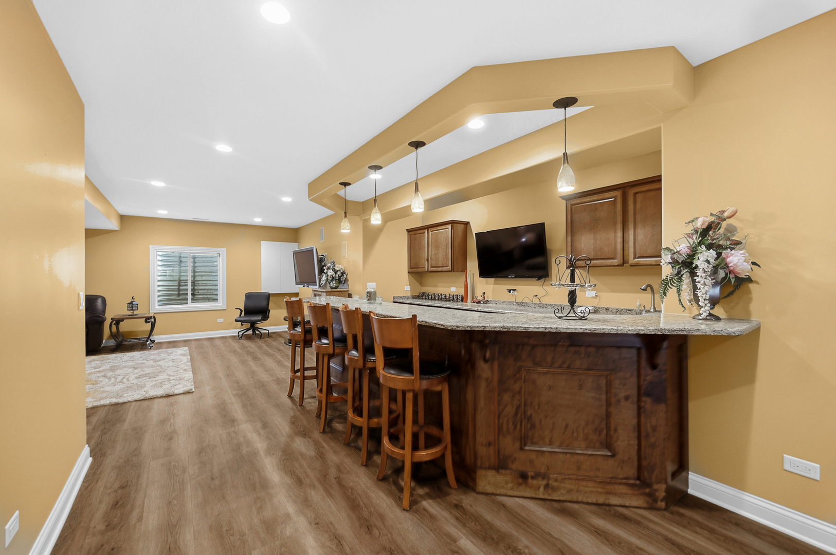 1139 Magnolia Road, Mundelein, IL 60060