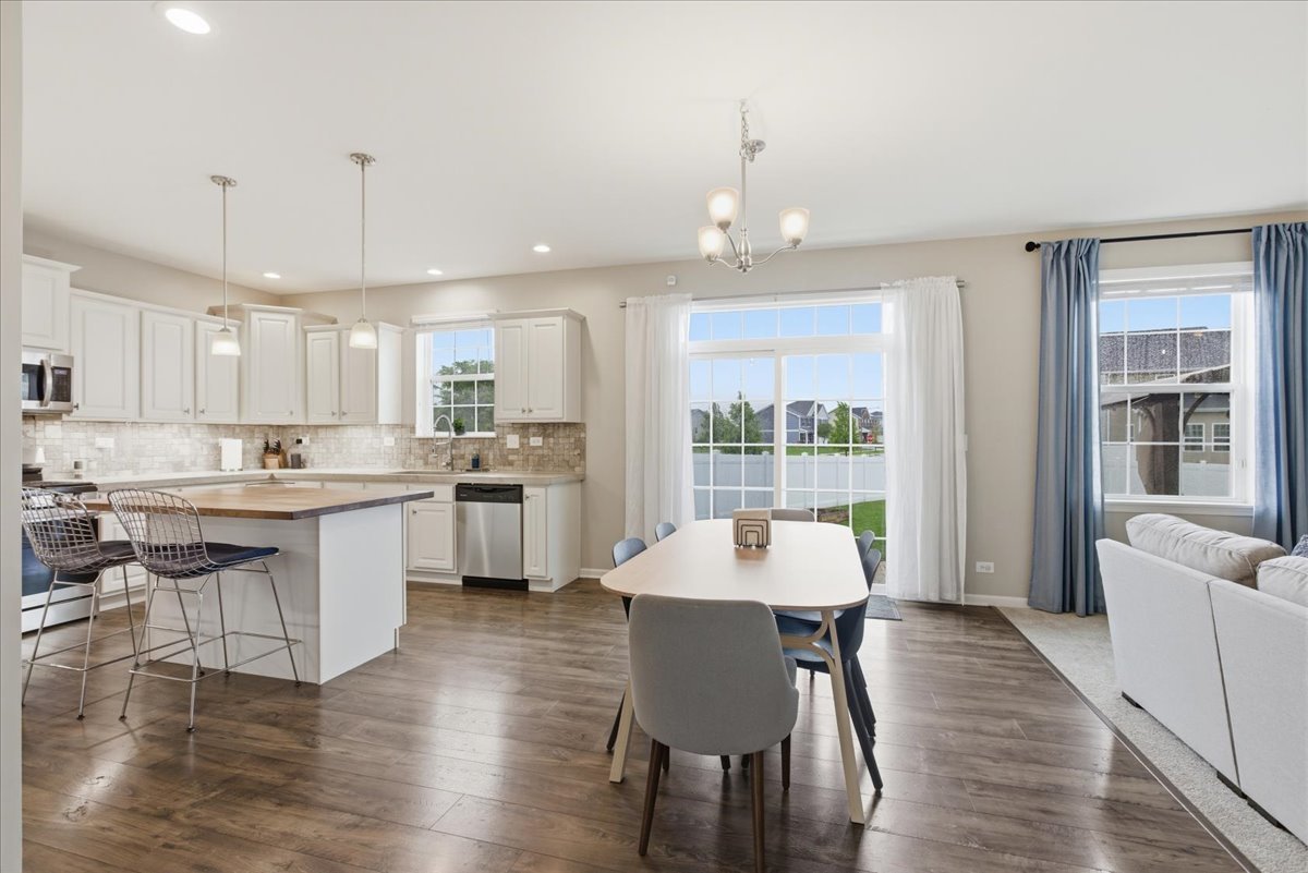 25609 W Cerena Circle, Plainfield, IL 60586