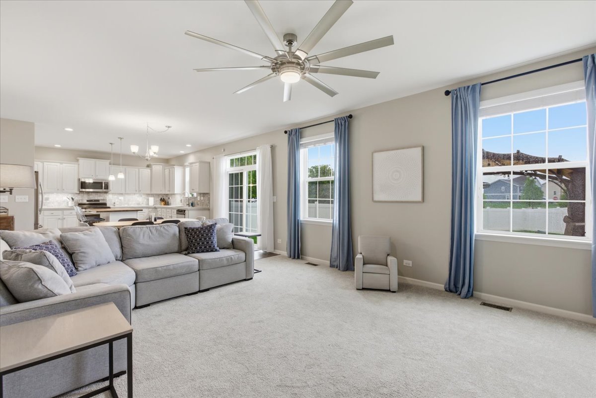 25609 W Cerena Circle, Plainfield, IL 60586