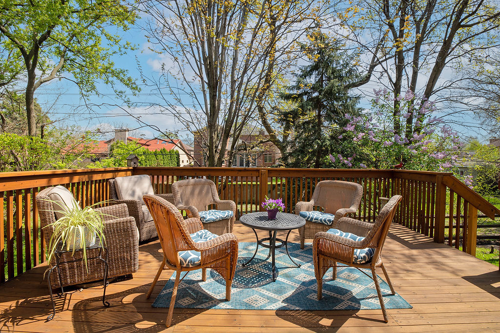 1751 Park Ridge Point, Park Ridge, IL 60068