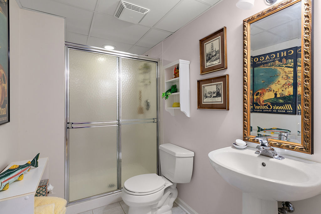 1751 Park Ridge Point, Park Ridge, IL 60068