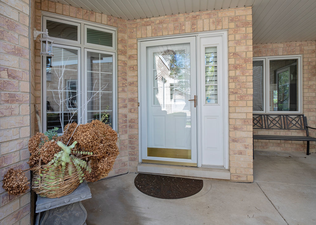 1751 Park Ridge Point, Park Ridge, IL 60068