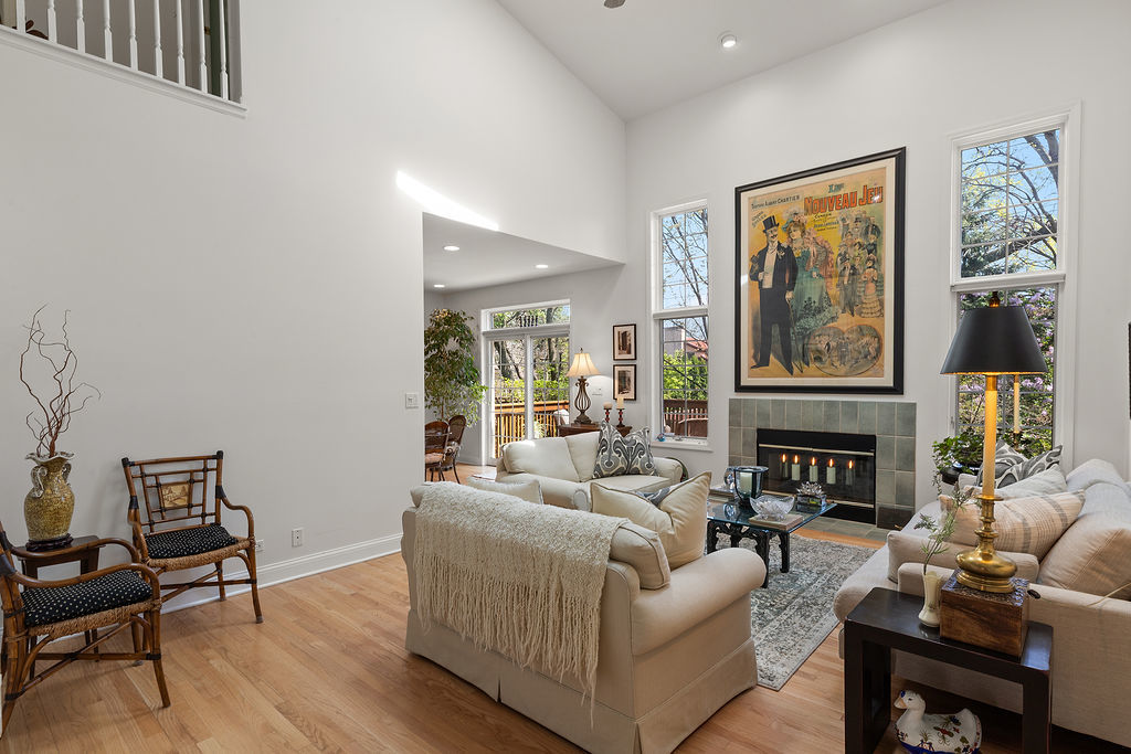 1751 Park Ridge Point, Park Ridge, IL 60068