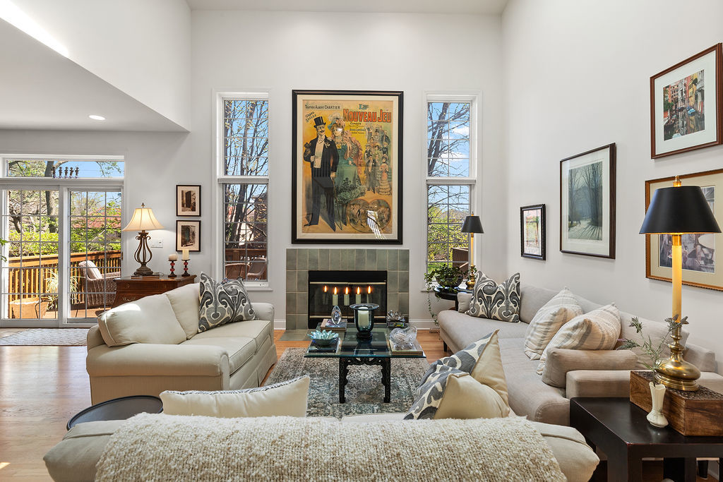 1751 Park Ridge Point, Park Ridge, IL 60068