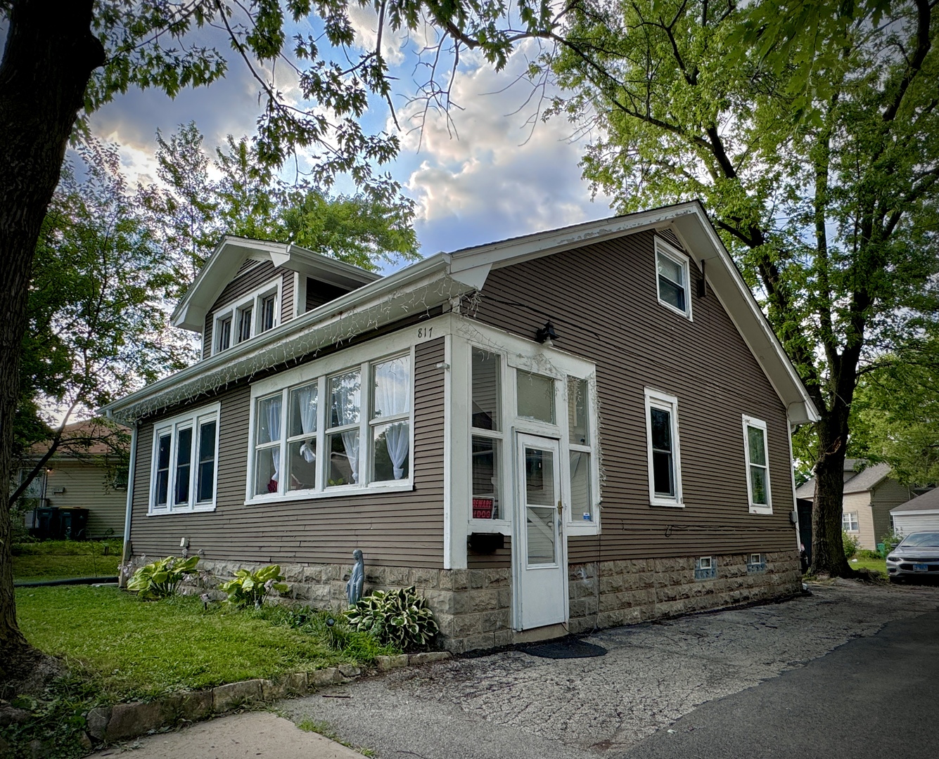 817 Cochrane Avenue, Joliet, IL 60436