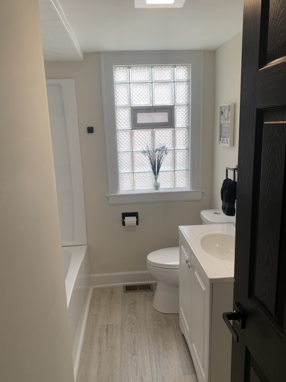 13819 S State Street, Riverdale, IL 60827