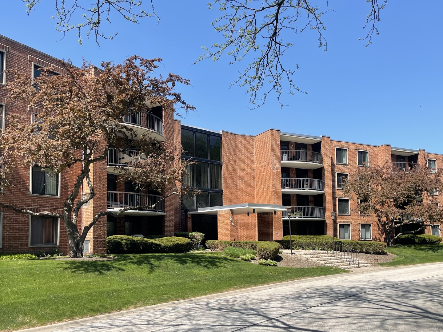 1615 E Central Road #417C, Arlington Heights, IL 60005