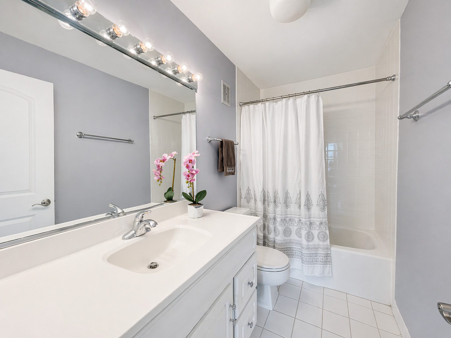 1615 E Central Road #417C, Arlington Heights, IL 60005