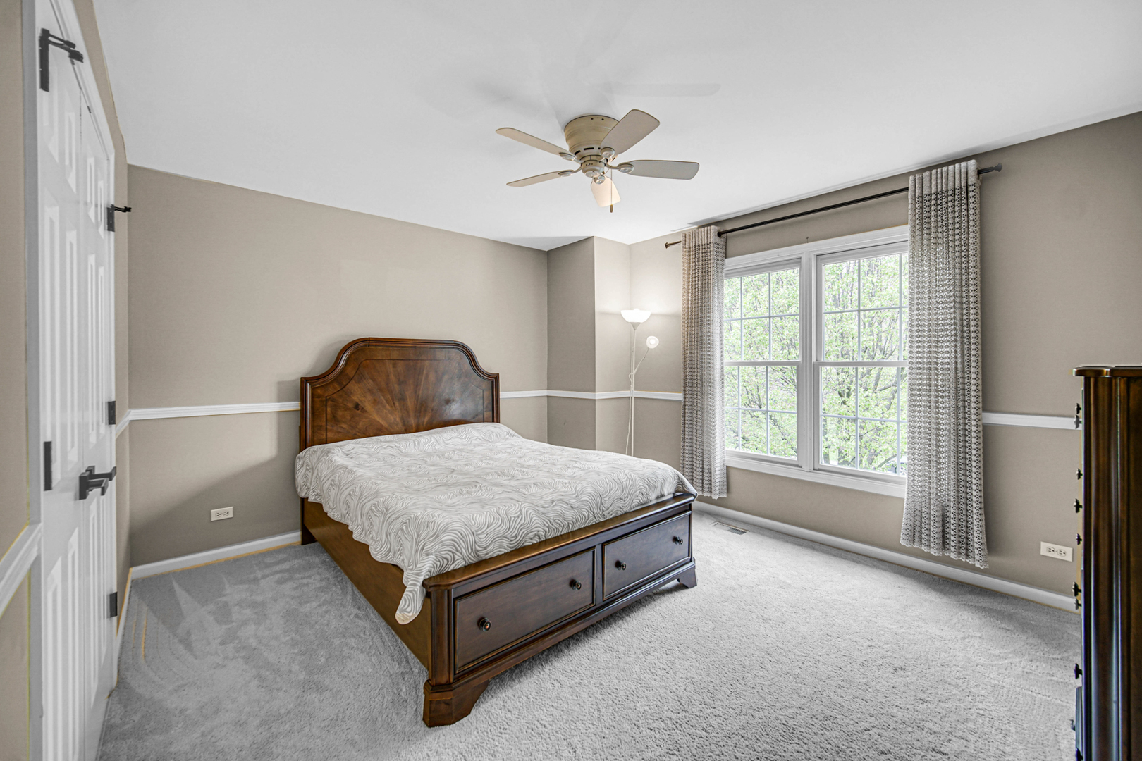 8709 Shade Tree Circle, Lakewood, IL 60014