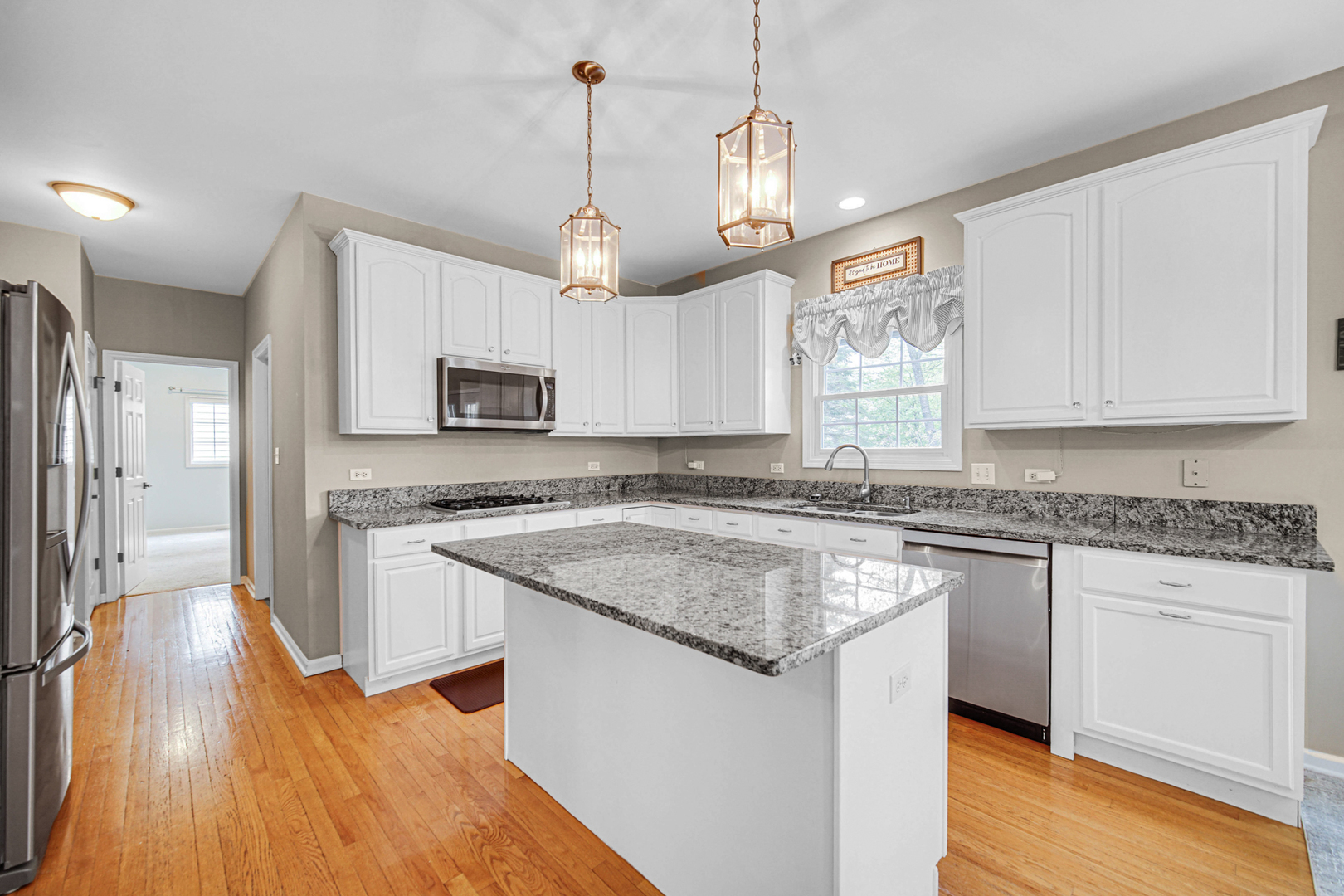 8709 Shade Tree Circle, Lakewood, IL 60014