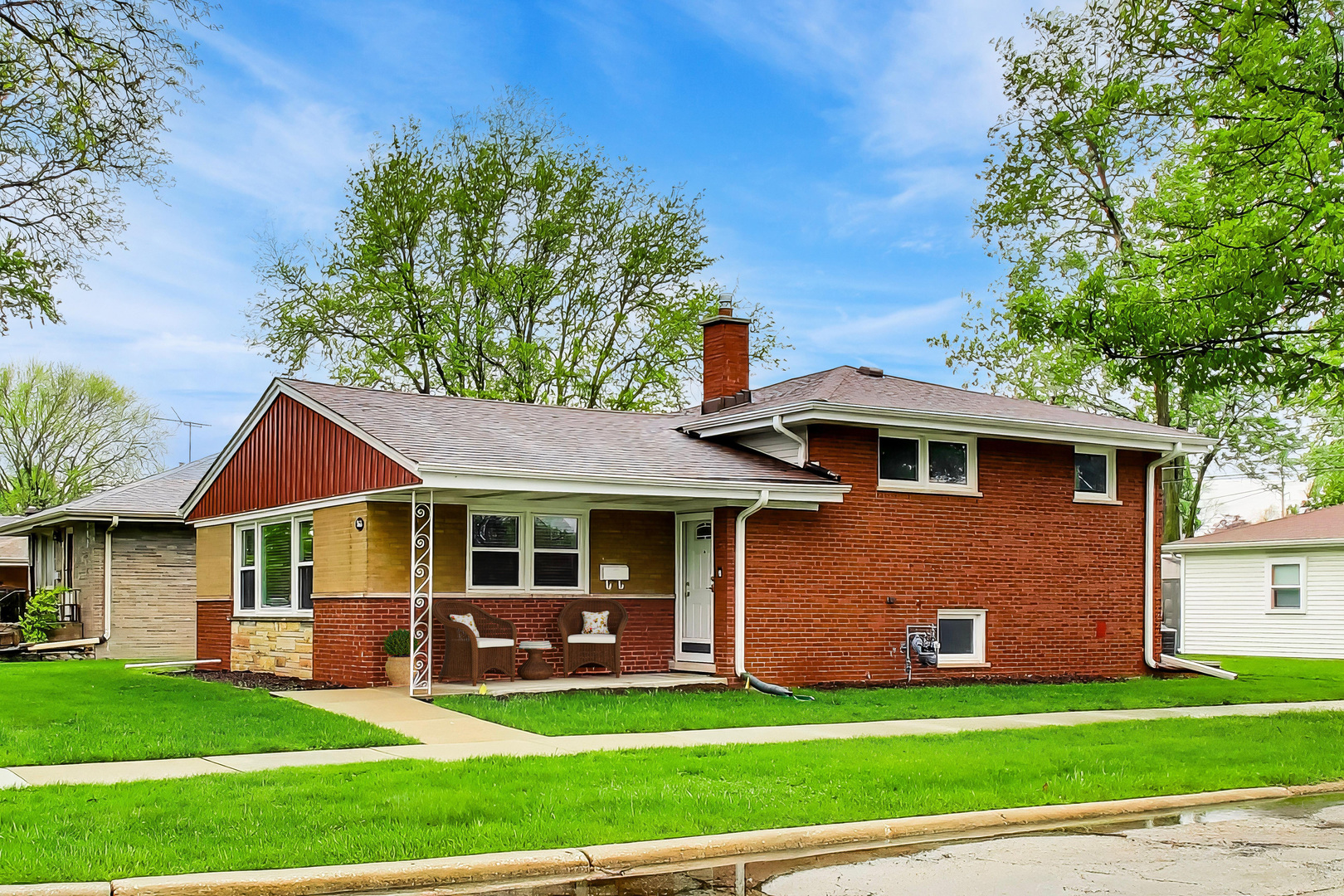 346 Kemman Avenue, La Grange Park, IL 60526