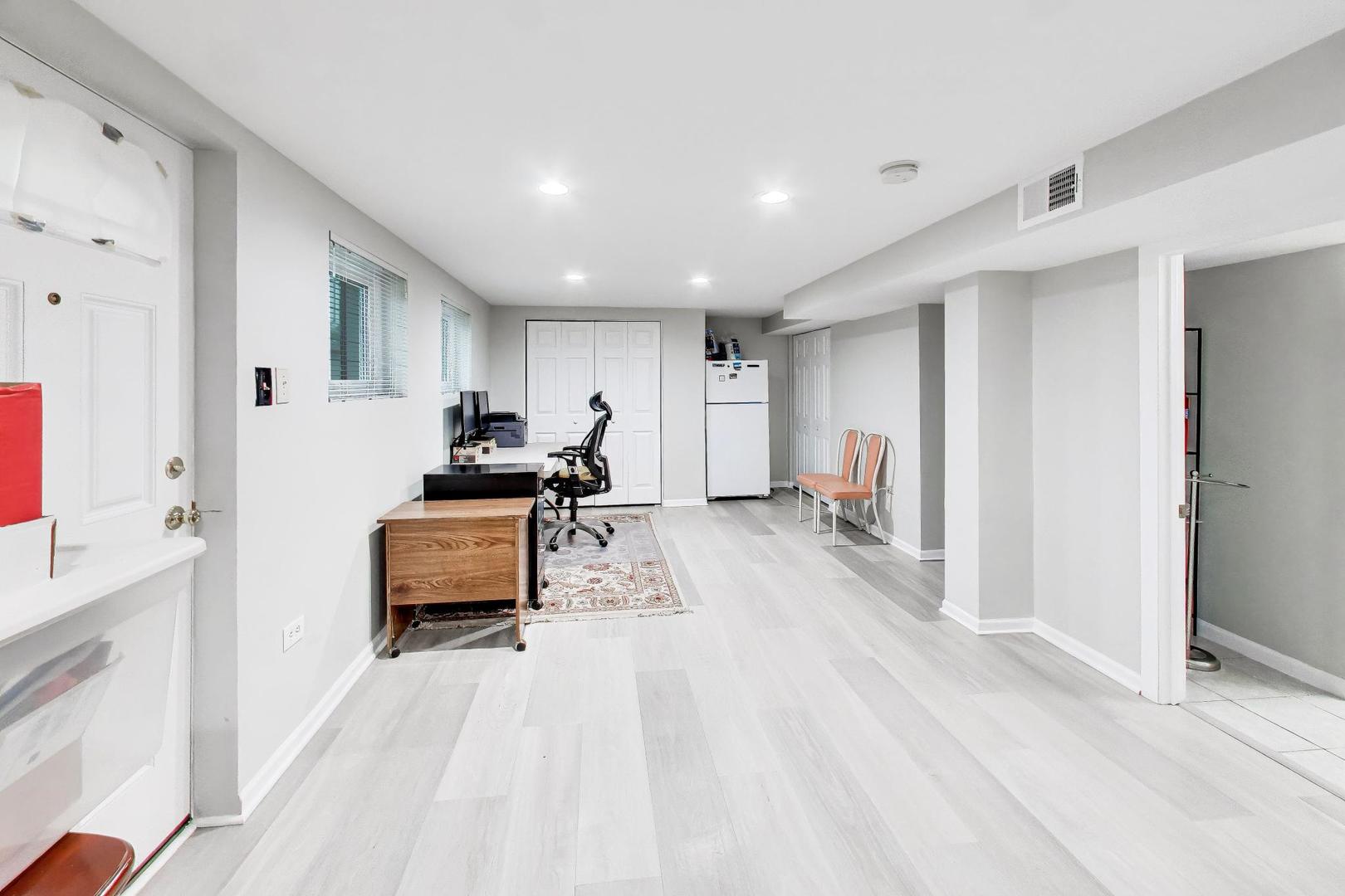 346 Kemman Avenue, La Grange Park, IL 60526