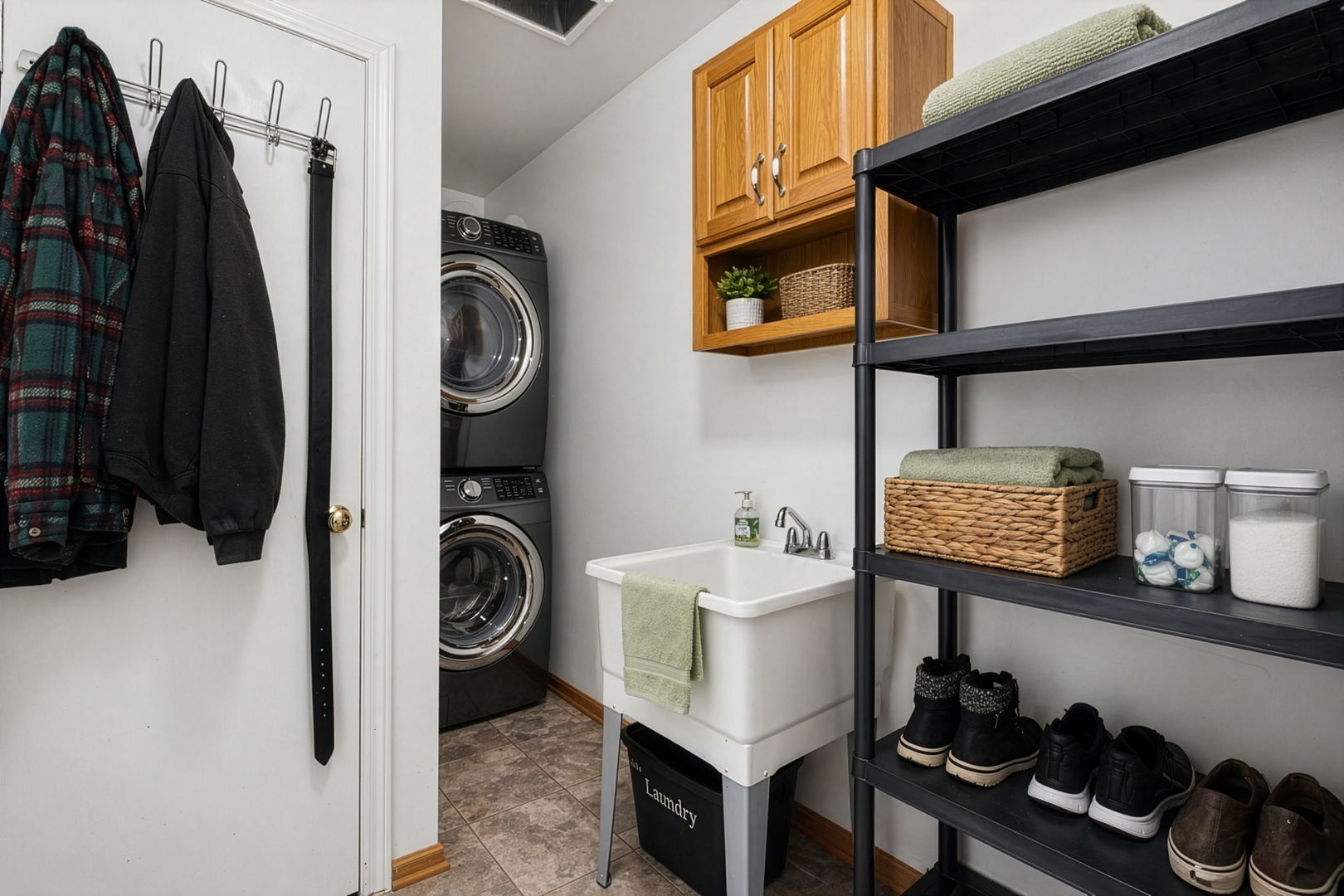 623 Wild Indigo Avenue, Romeoville, IL 60446