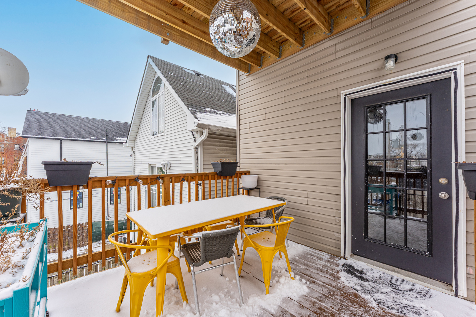 3115 N Oakley Avenue, Chicago, IL 60618