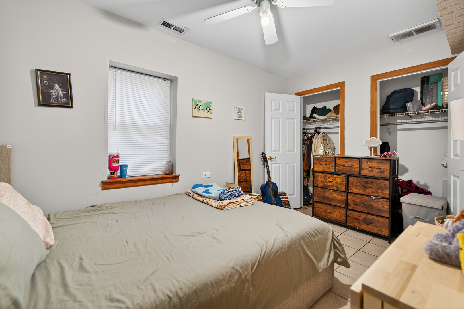 3115 N Oakley Avenue, Chicago, IL 60618