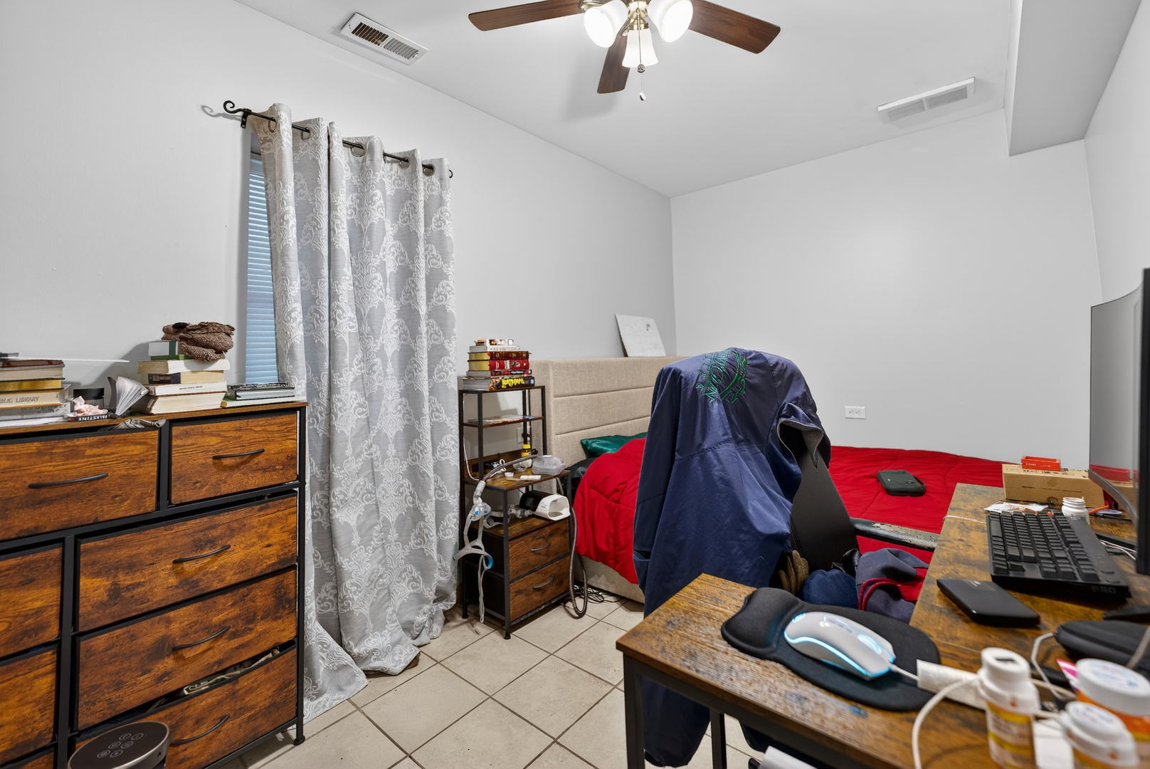 3115 N Oakley Avenue, Chicago, IL 60618