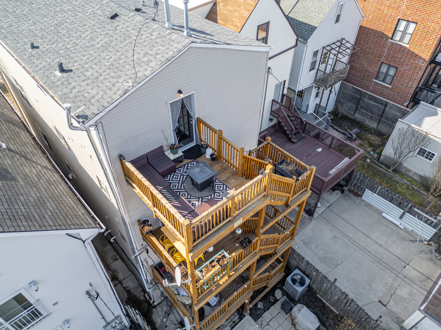 3115 N Oakley Avenue, Chicago, IL 60618