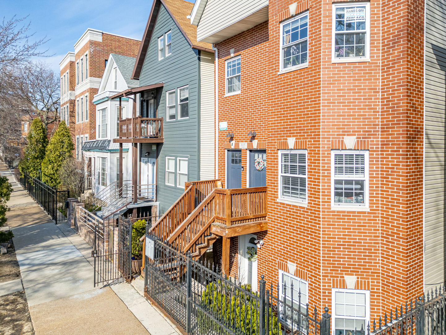 3115 N Oakley Avenue, Chicago, IL 60618