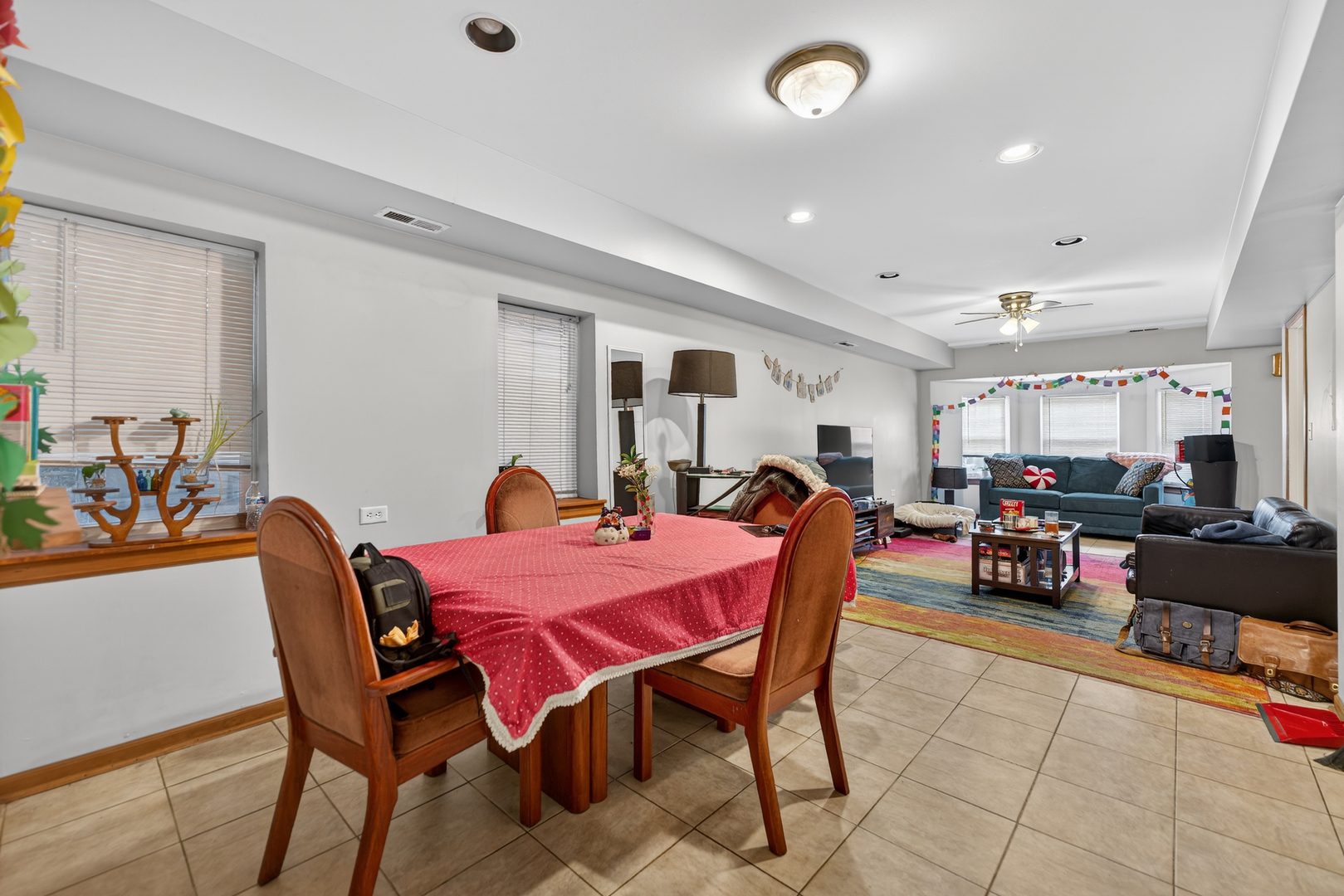 3115 N Oakley Avenue, Chicago, IL 60618