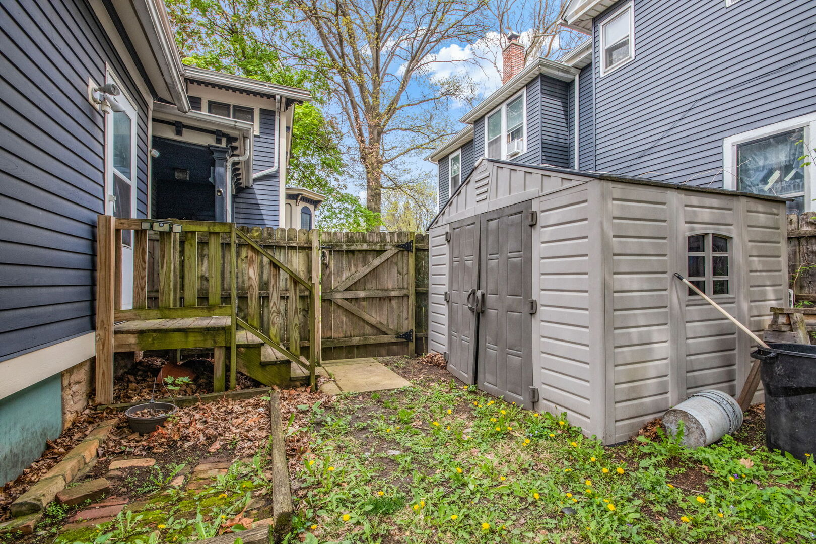 212 S 4th Street, Aurora, IL 60505