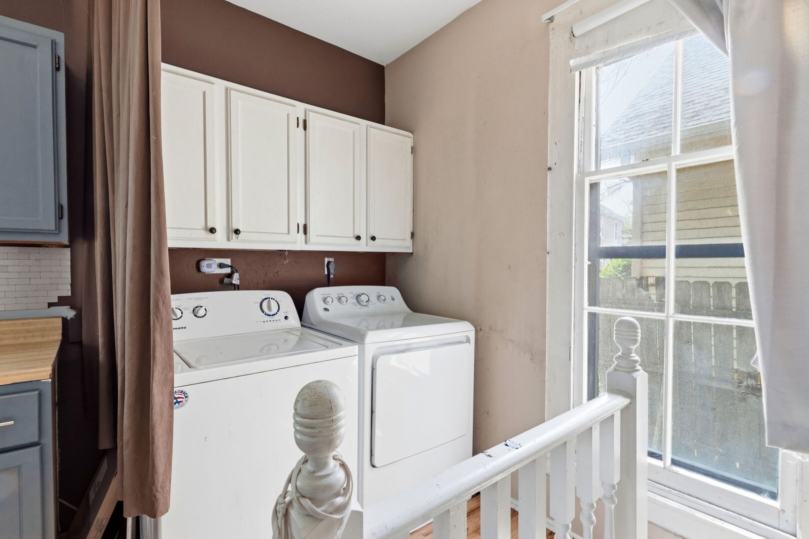 212 S 4th Street, Aurora, IL 60505