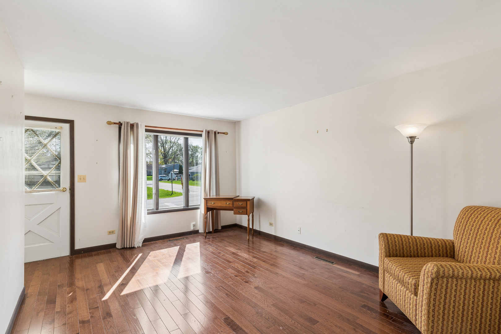 Round Lake Beach, IL 60073