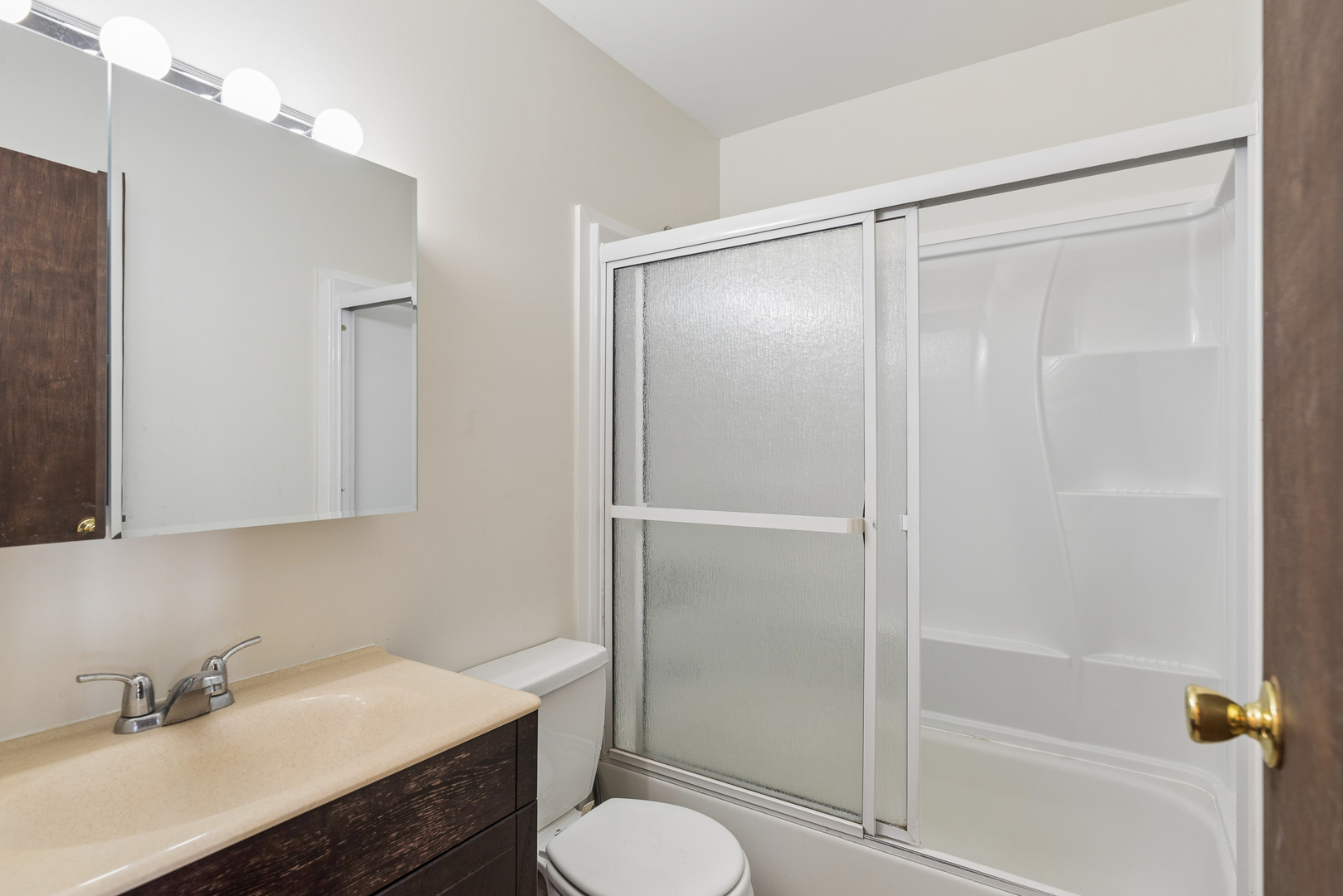 Round Lake Beach, IL 60073