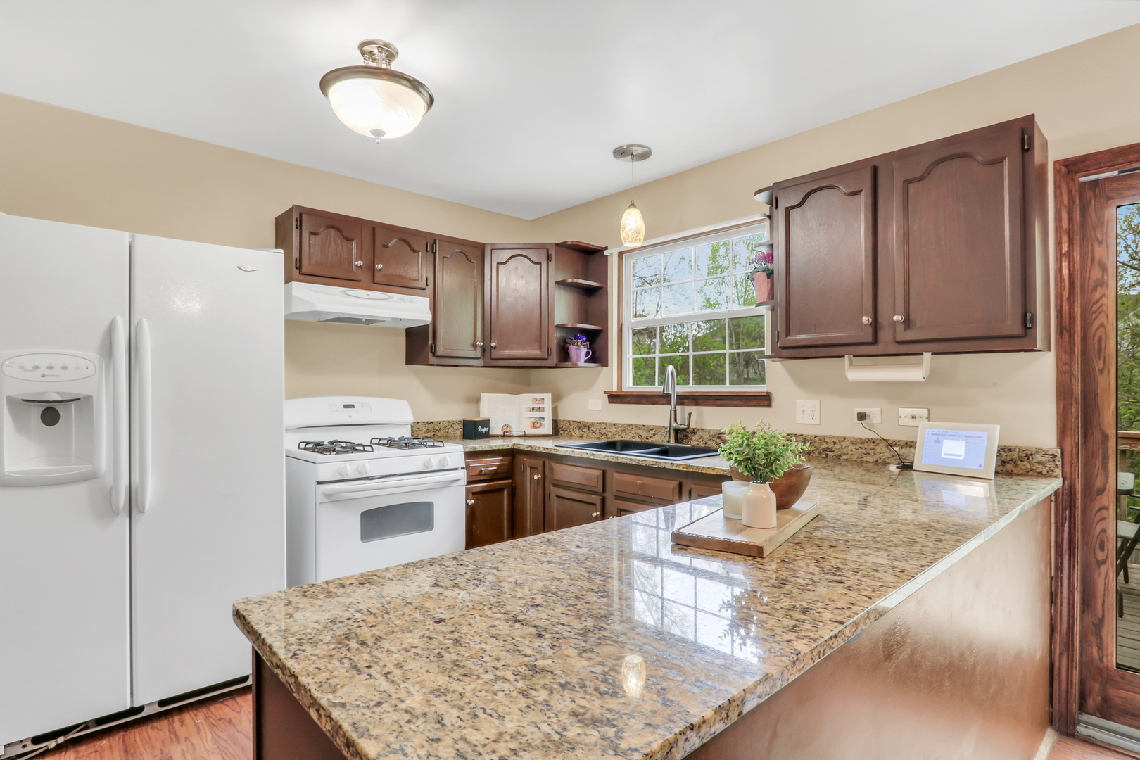 34782 N Oakside Avenue, Ingleside, IL 60041