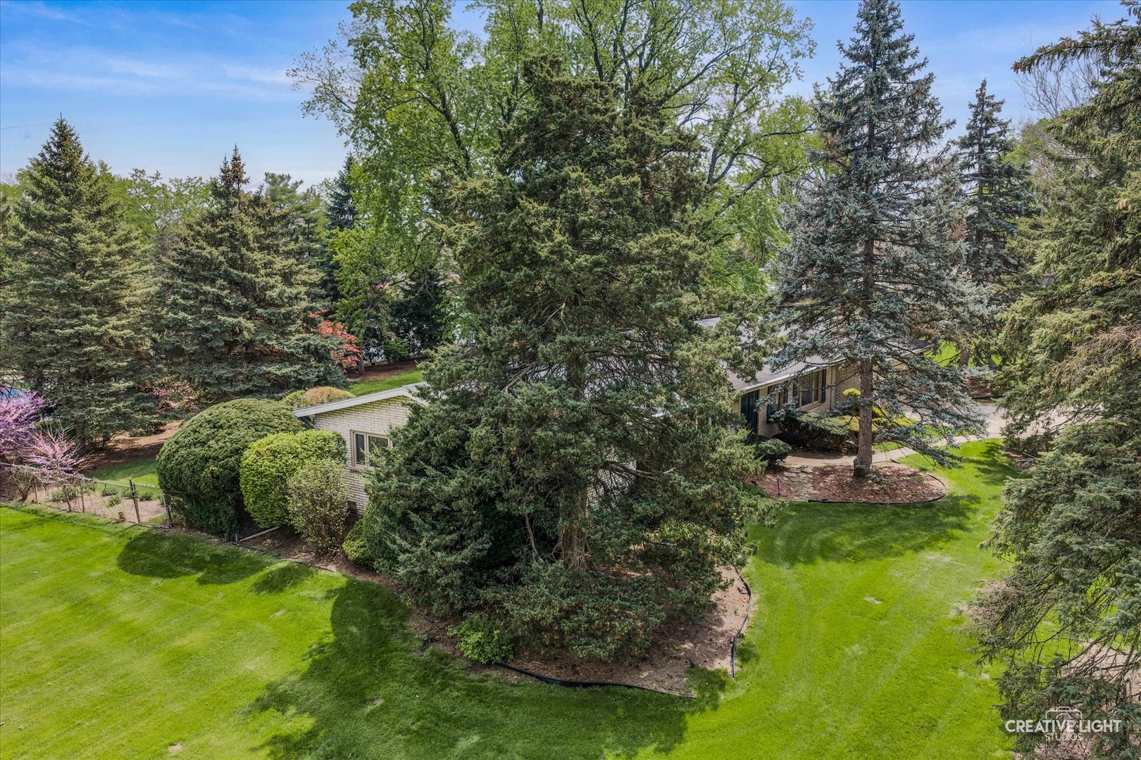 305 S Lambert Road, Glen Ellyn, IL 60137