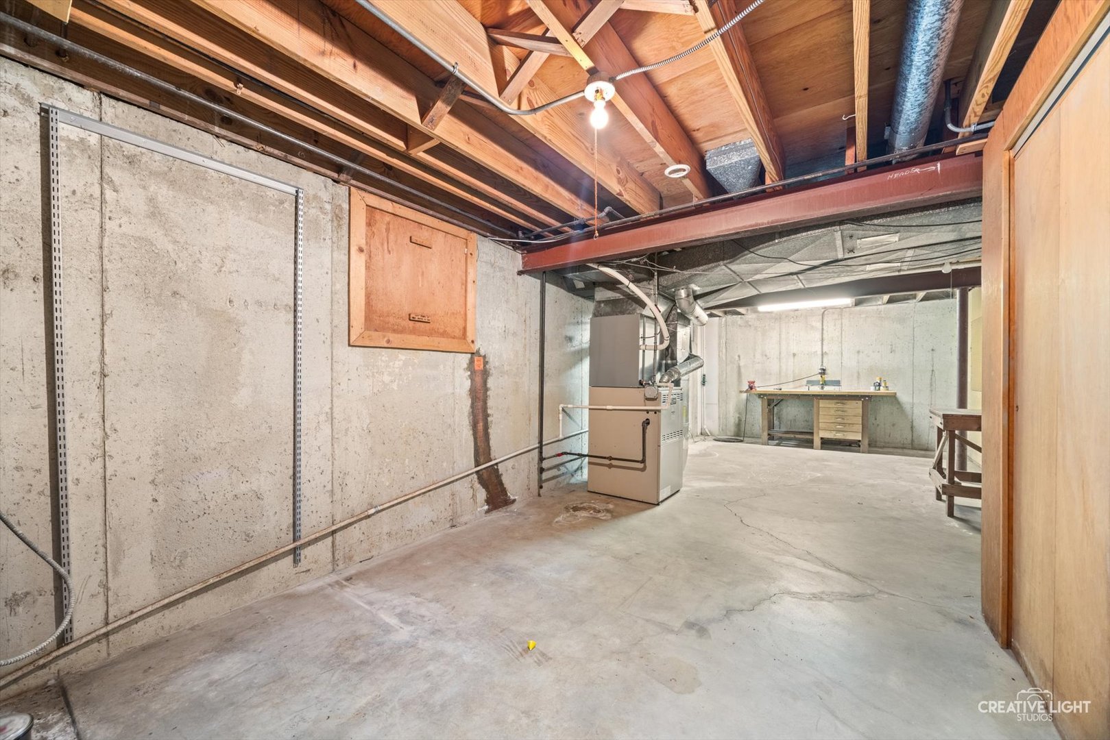 305 S Lambert Road, Glen Ellyn, IL 60137