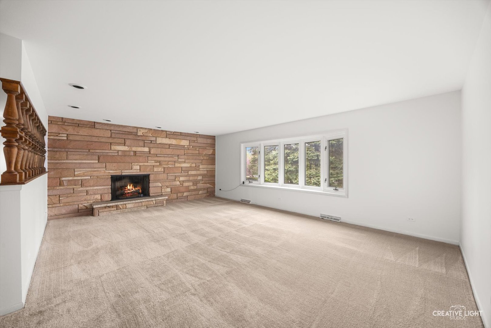 305 S Lambert Road, Glen Ellyn, IL 60137