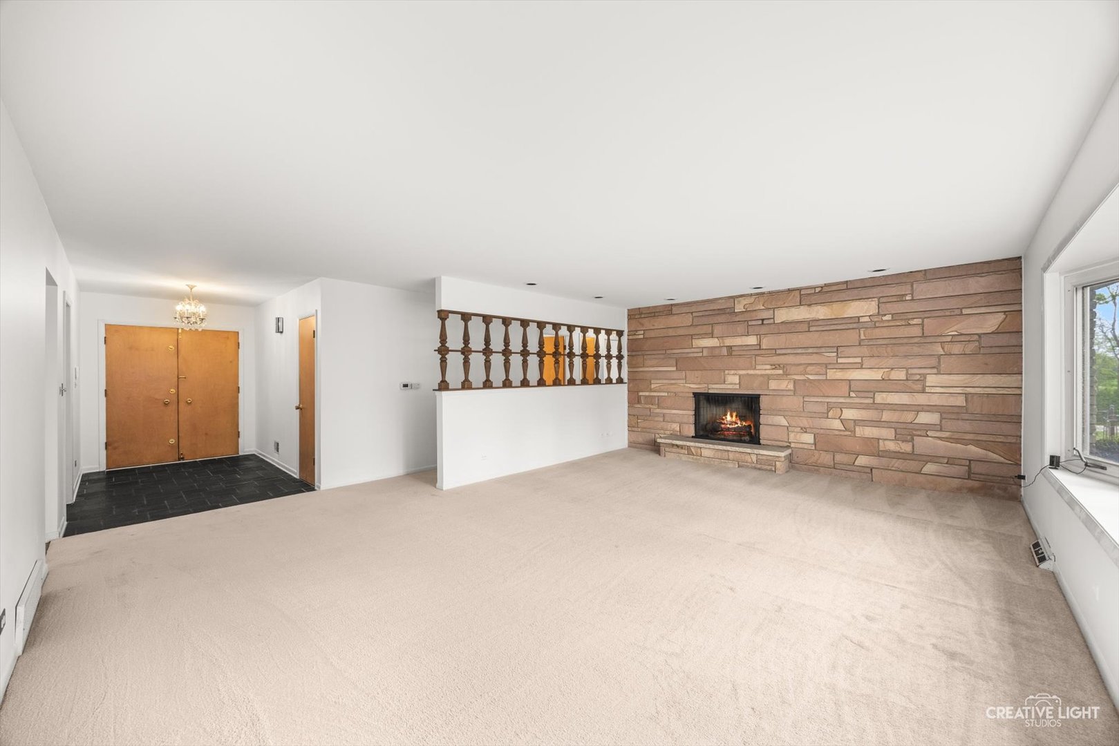 305 S Lambert Road, Glen Ellyn, IL 60137