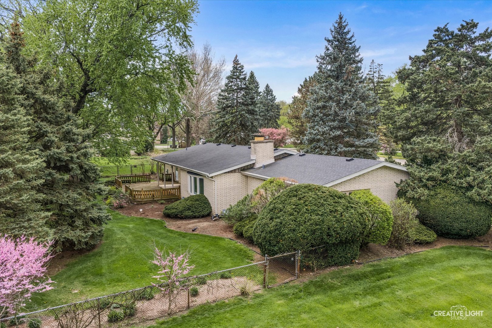 305 S Lambert Road, Glen Ellyn, IL 60137