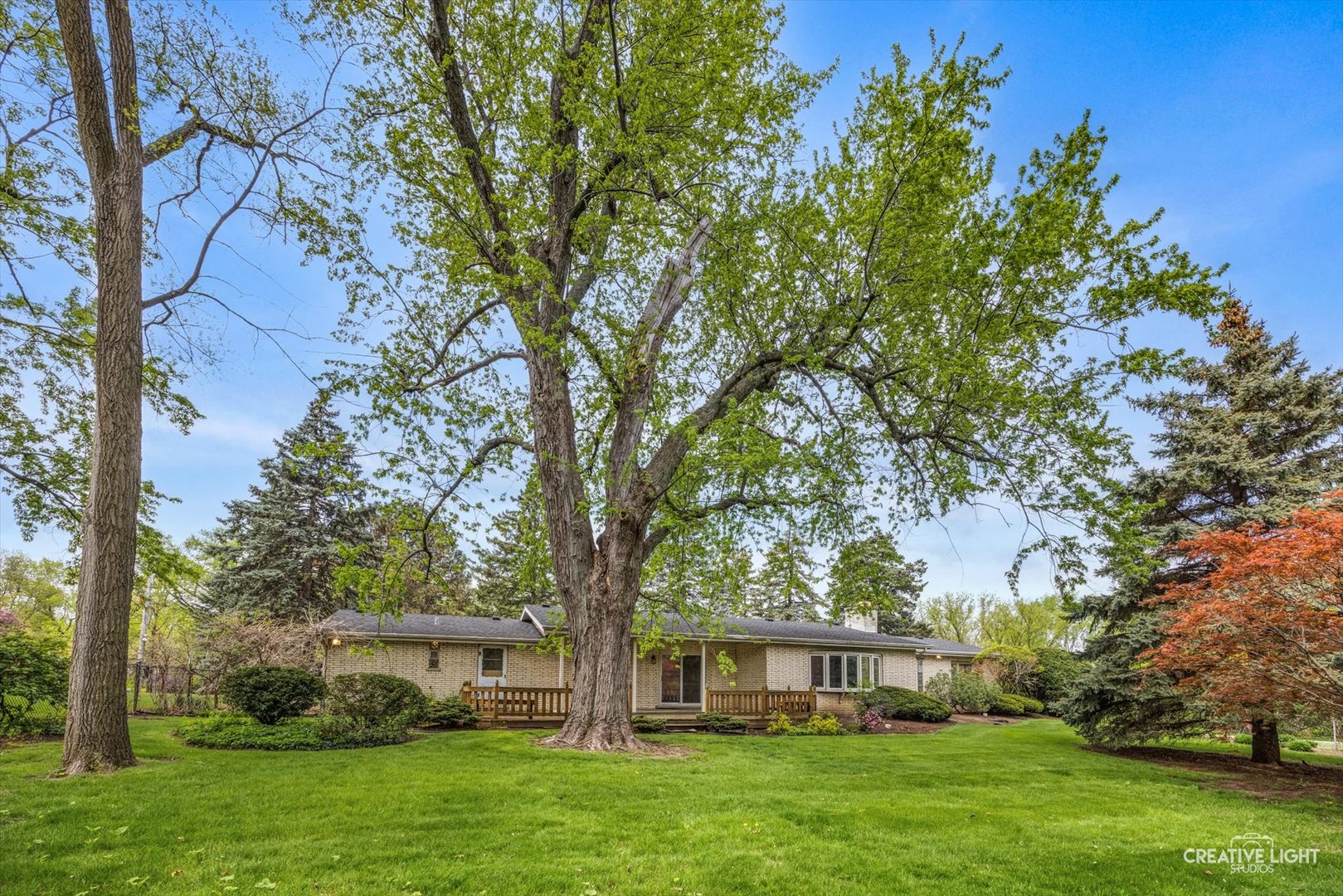 305 S Lambert Road, Glen Ellyn, IL 60137